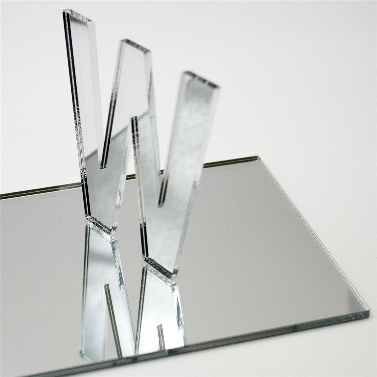 Cast Acrylic Silver/ Clear Mirror 4' x 8' x 6.0 mm (1/4")