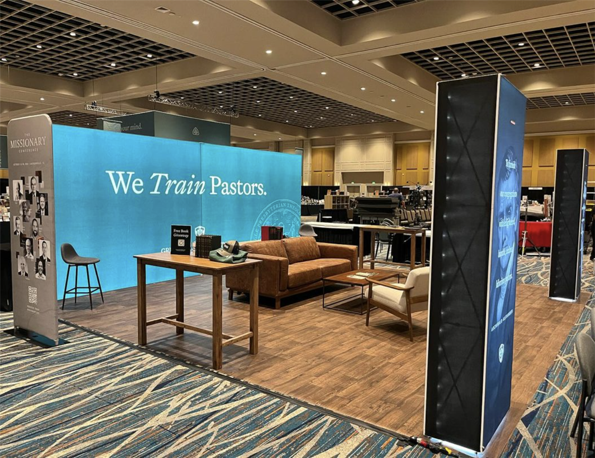 20FT Slim Modular Lightbox Display with Double Sided Fabric Print